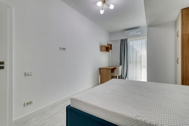 Decebal, apartament de 3 camere premium, garaj, prima inchiriere.