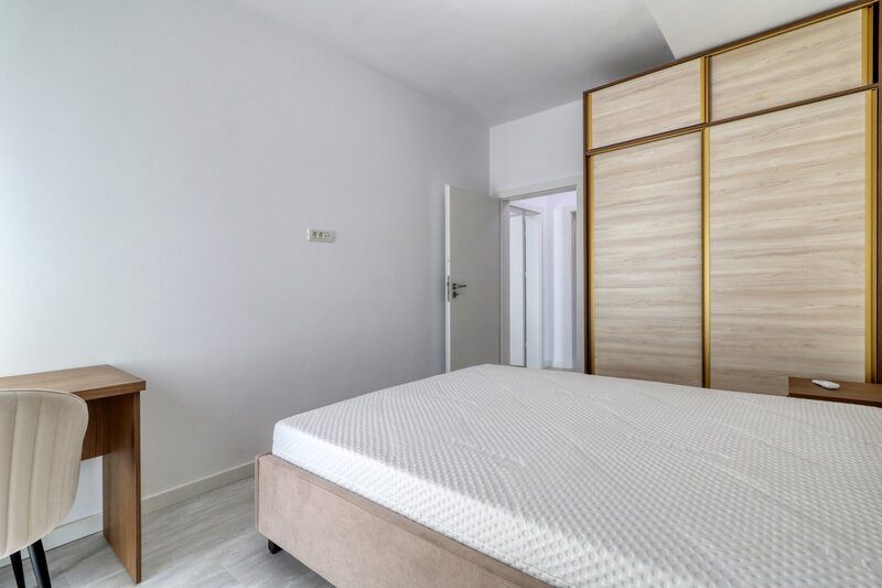 Decebal, apartament de 3 camere premium, garaj, prima inchiriere.