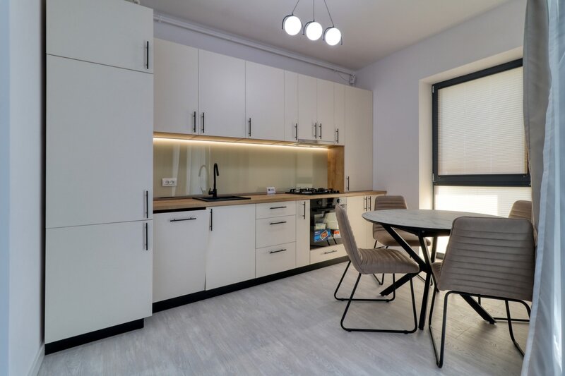 Decebal, apartament de 3 camere premium, garaj, prima inchiriere.